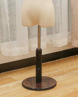 SOPORTES PARA MANIQUÍ